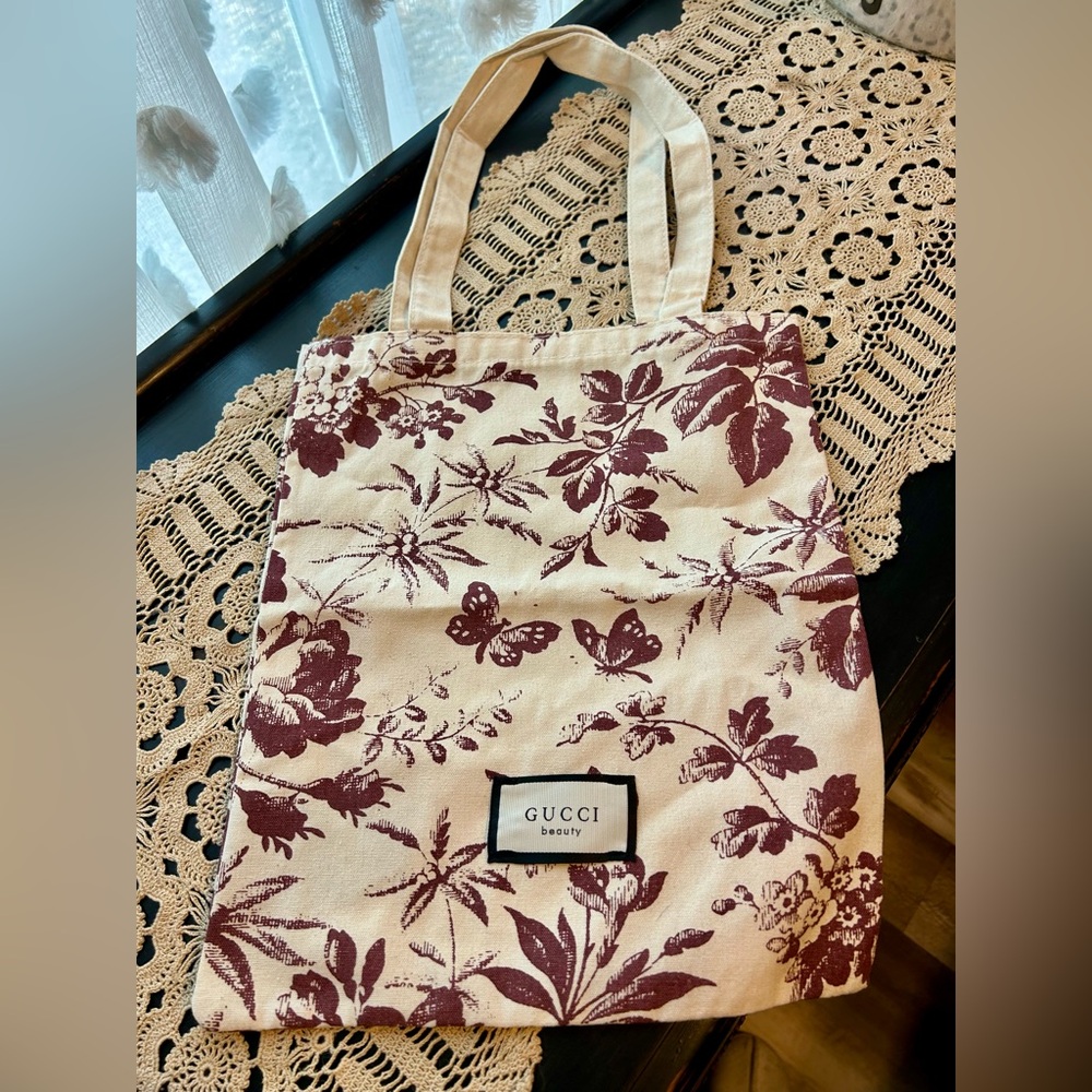 Gucci Beauty Cream and Burgundy Floral Tote - GWP